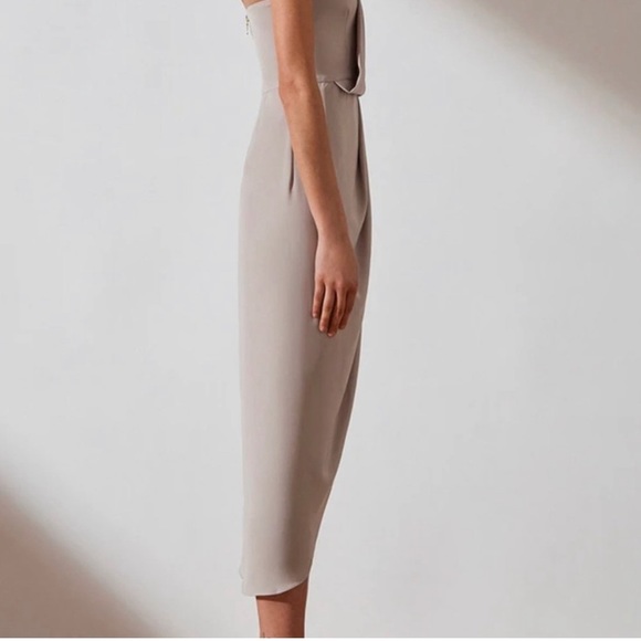 ShonaJoy knot draped halter dress in oyster - Picture 3 of 13